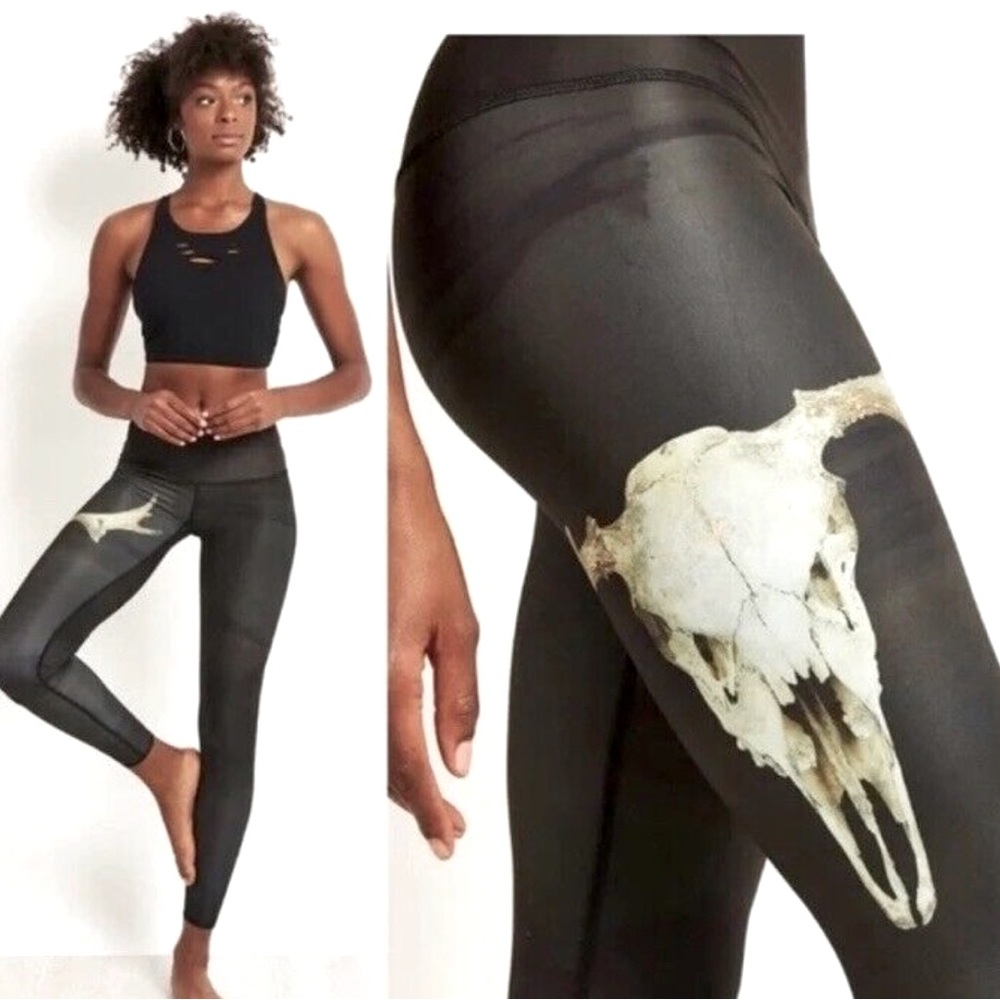 Gently worn Teeki Deer🦌 Medicine Hot Pant Charcoal Medium Size